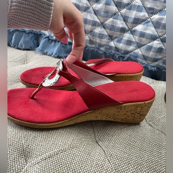 ONEX SLIP ON WEDGE SANDALS with cork and rubber sole size 10 - Picture 2 of 4